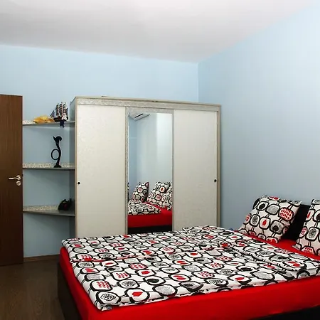 Seaview Marina Апартаменты Поморие